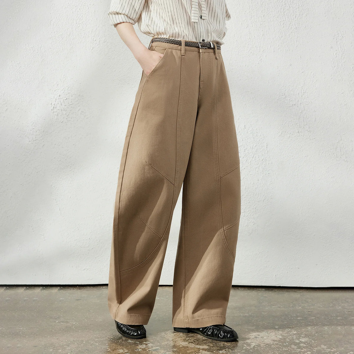 Curved-Seam Wide-Leg Pants