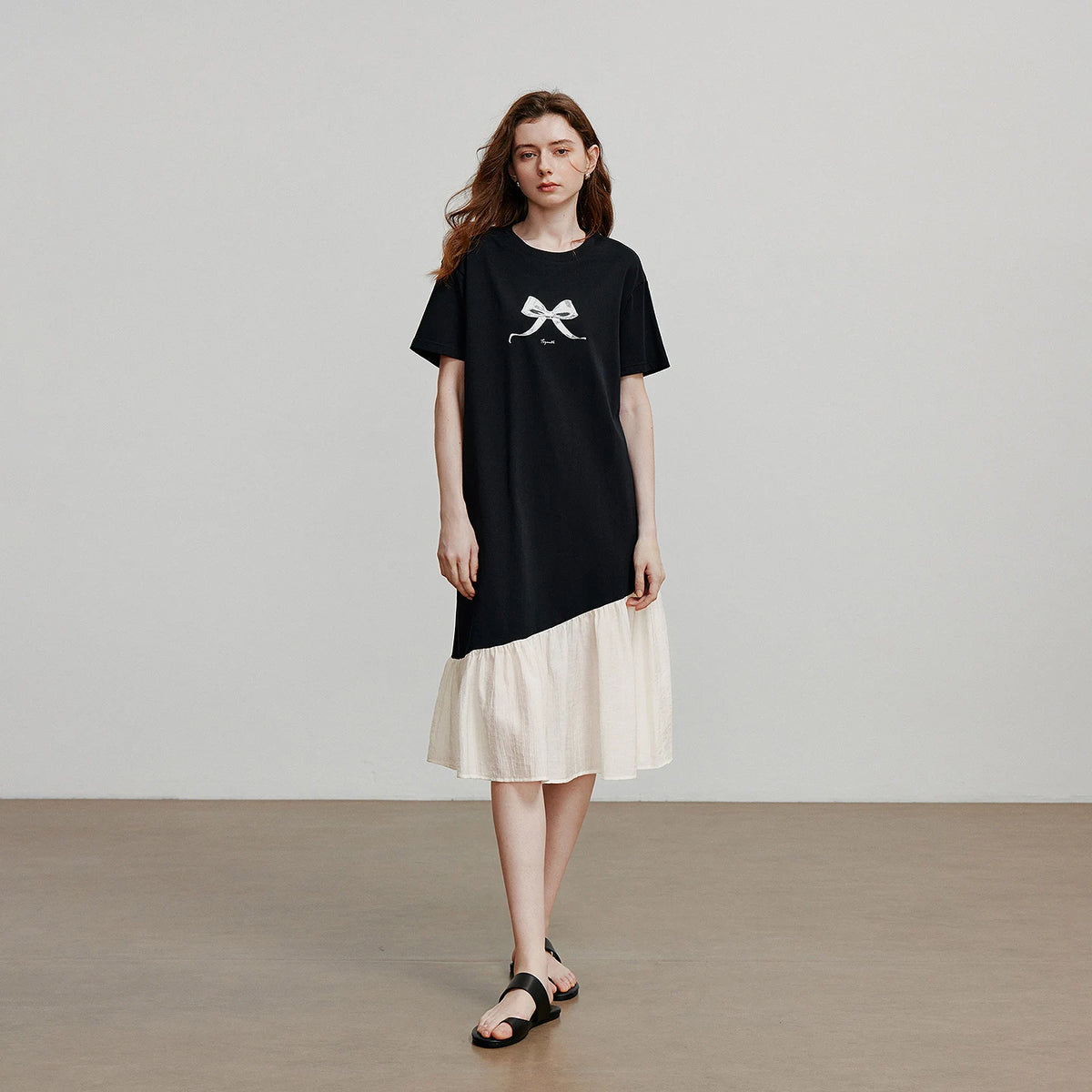 Bow Graphic Ruffle-Hem Dress