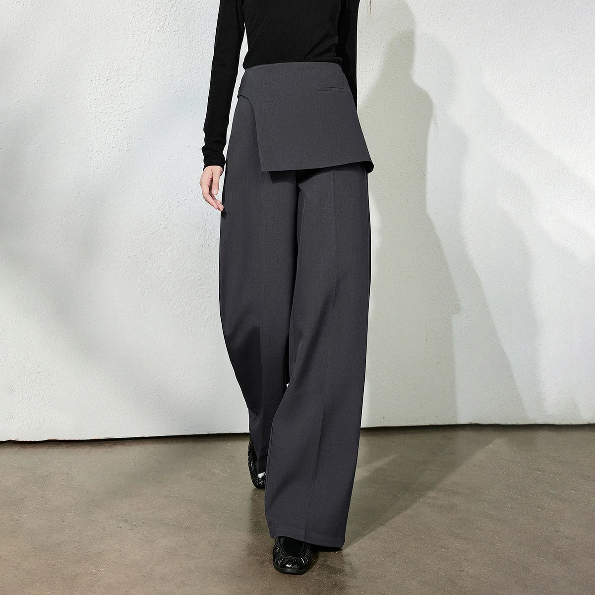 Flap-Detail Wide-Leg Pants
