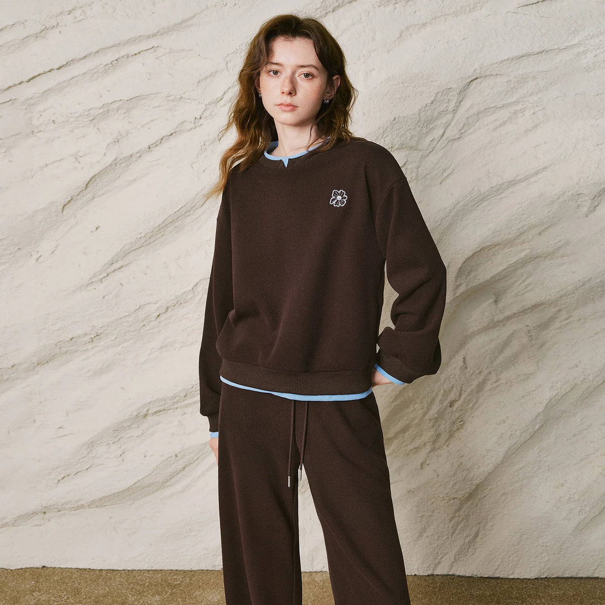 Contrast-Trim Sweatshirt and Pants Set