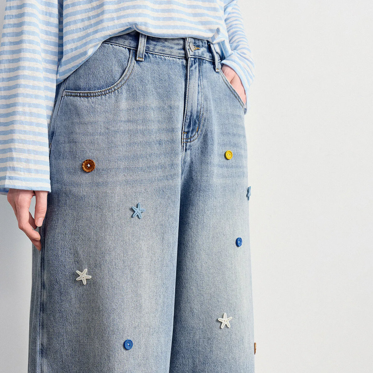 Embellished Cropped Wide-Leg Jeans