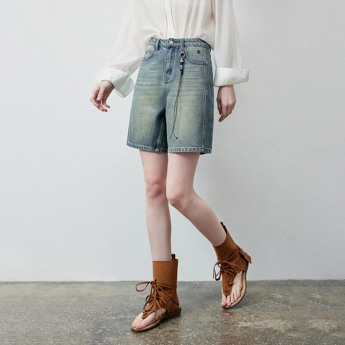 Seamed Wide-Leg Denim Shorts