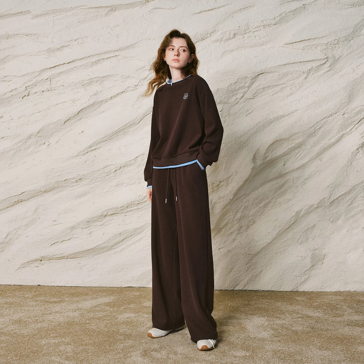 Contrast-Trim Sweatshirt and Pants Set