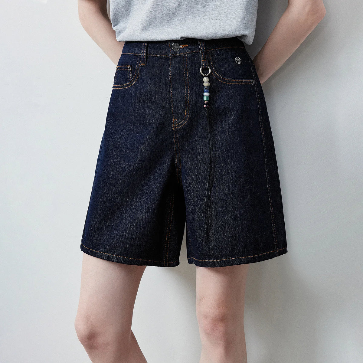Seamed Wide-Leg Denim Shorts