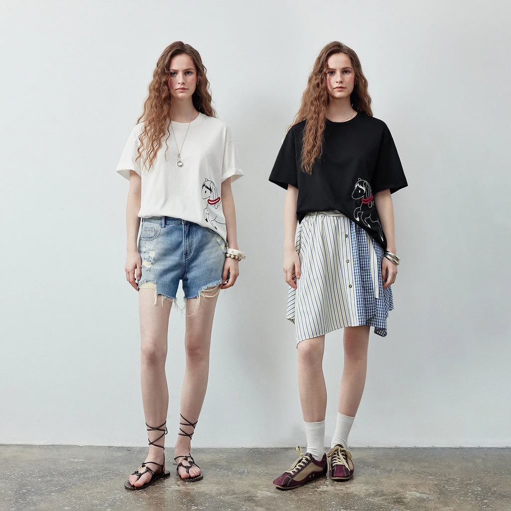 Horse-Motif Relaxed Tee