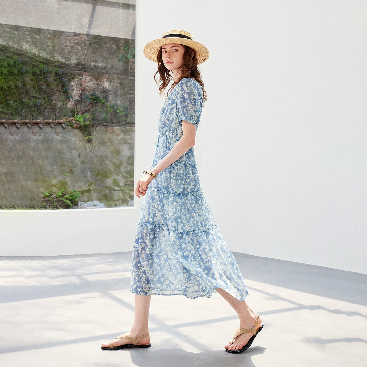 Floral Tiered V-Neck Midi Dress