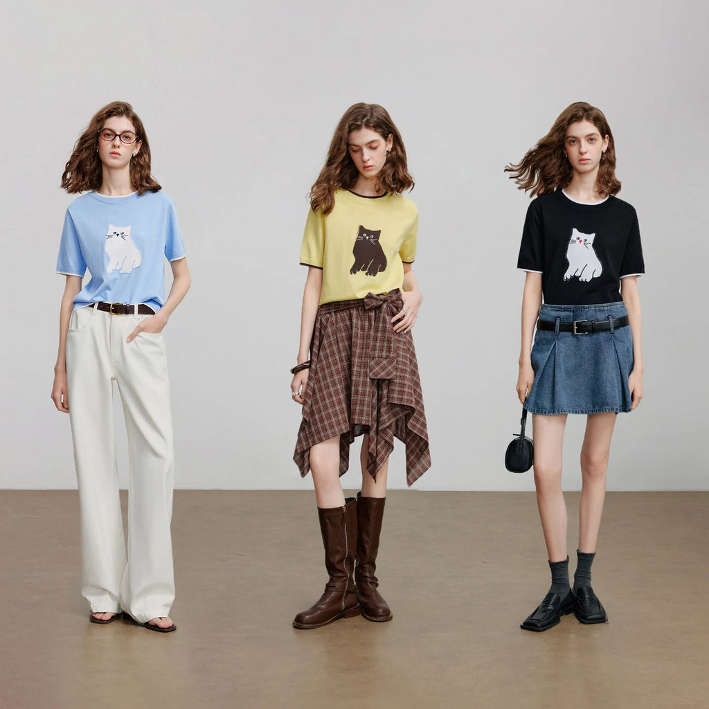 Cat-Motif Knit Tee