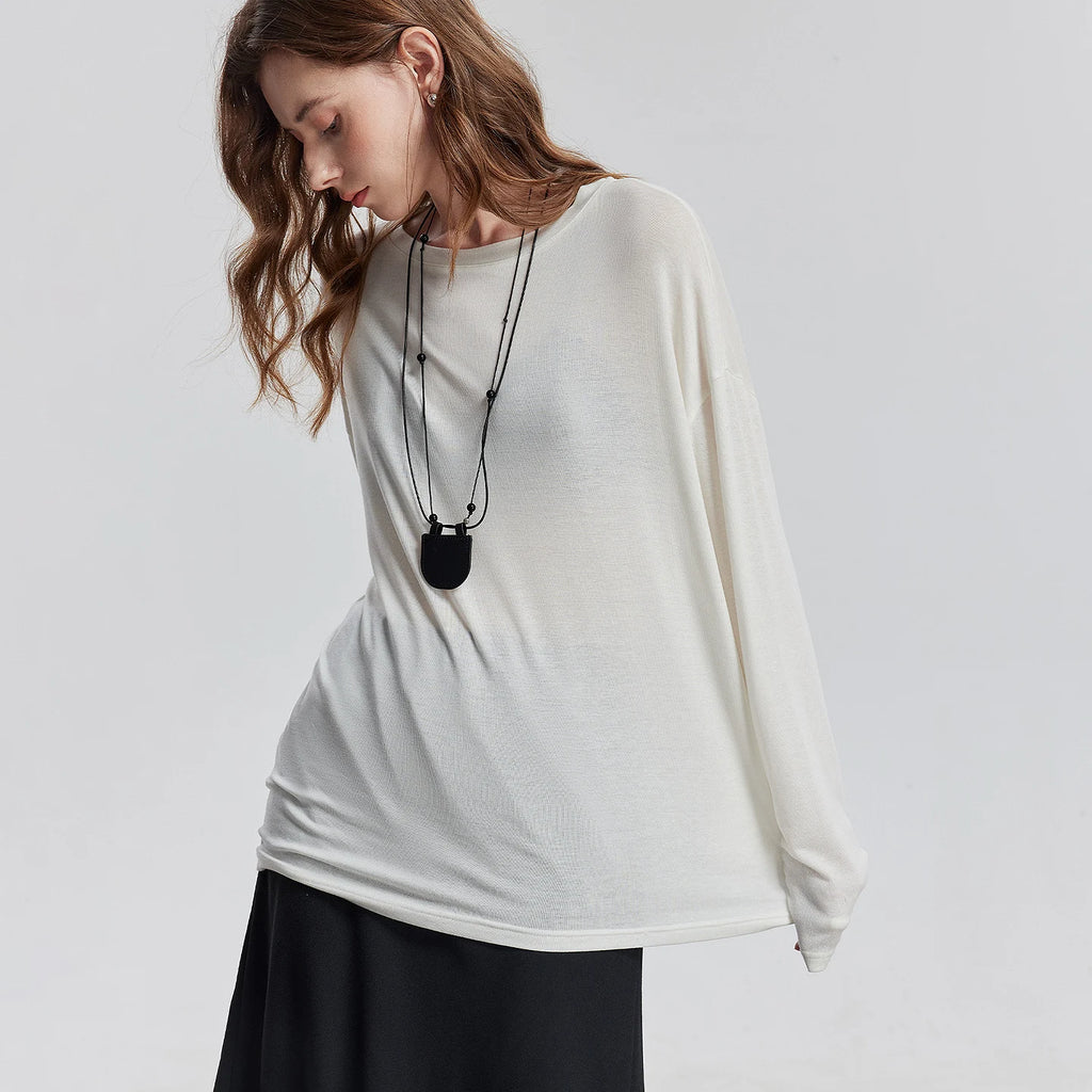 Relaxed Long-Sleeve Crewneck Tee