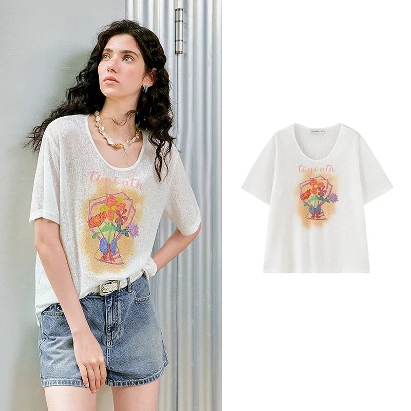 Bouquet-Graphic Crewneck Tee
