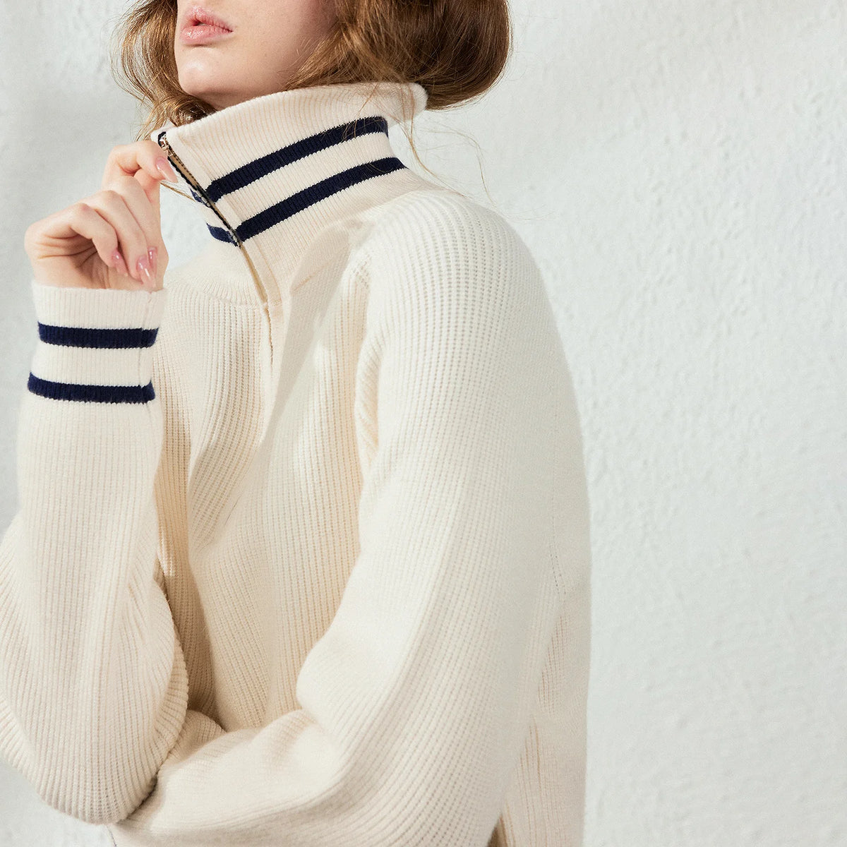 Contrast-Trim Half-Zip Knit Polo