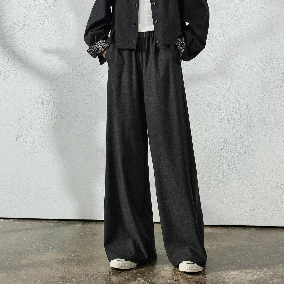 Pleated Wide-Leg Pants