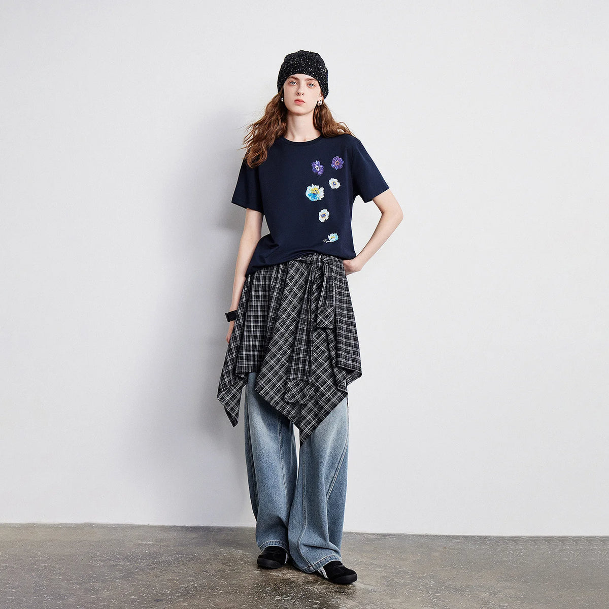 Floral Graphic Cropped Tee