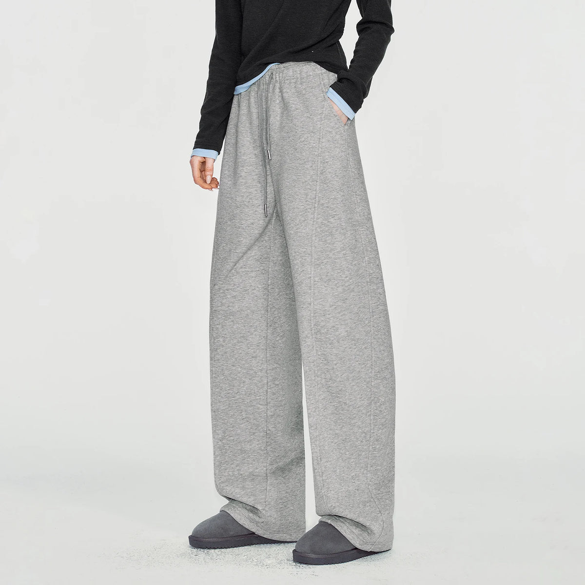 Seam-Detail Wide-Leg Sweatpants