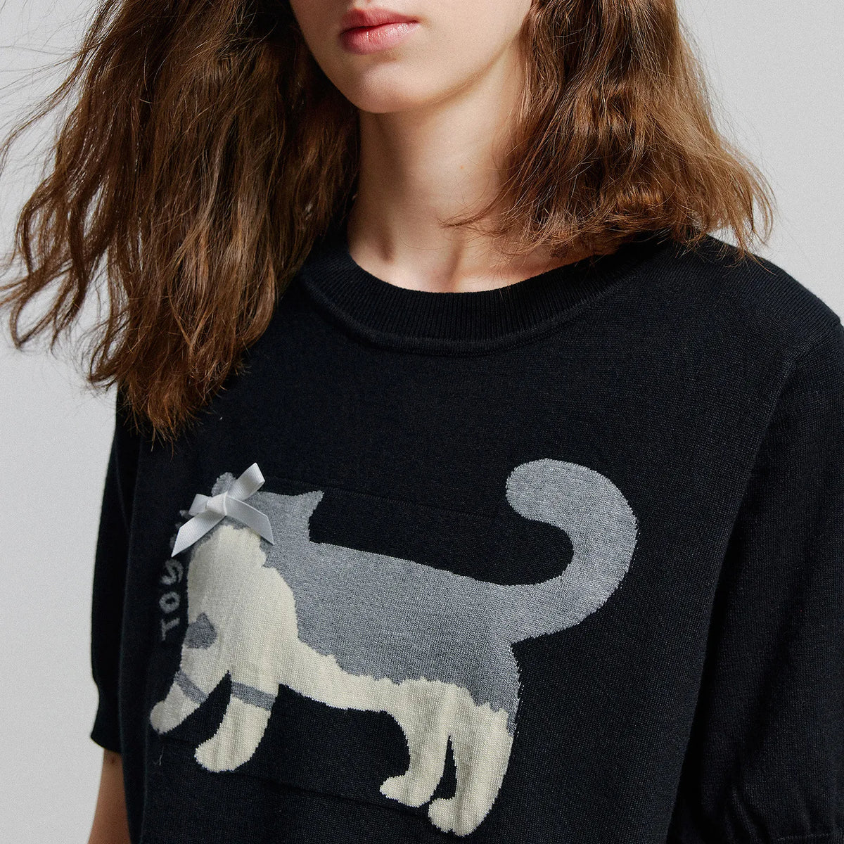 Cat-Motif Knit Tee