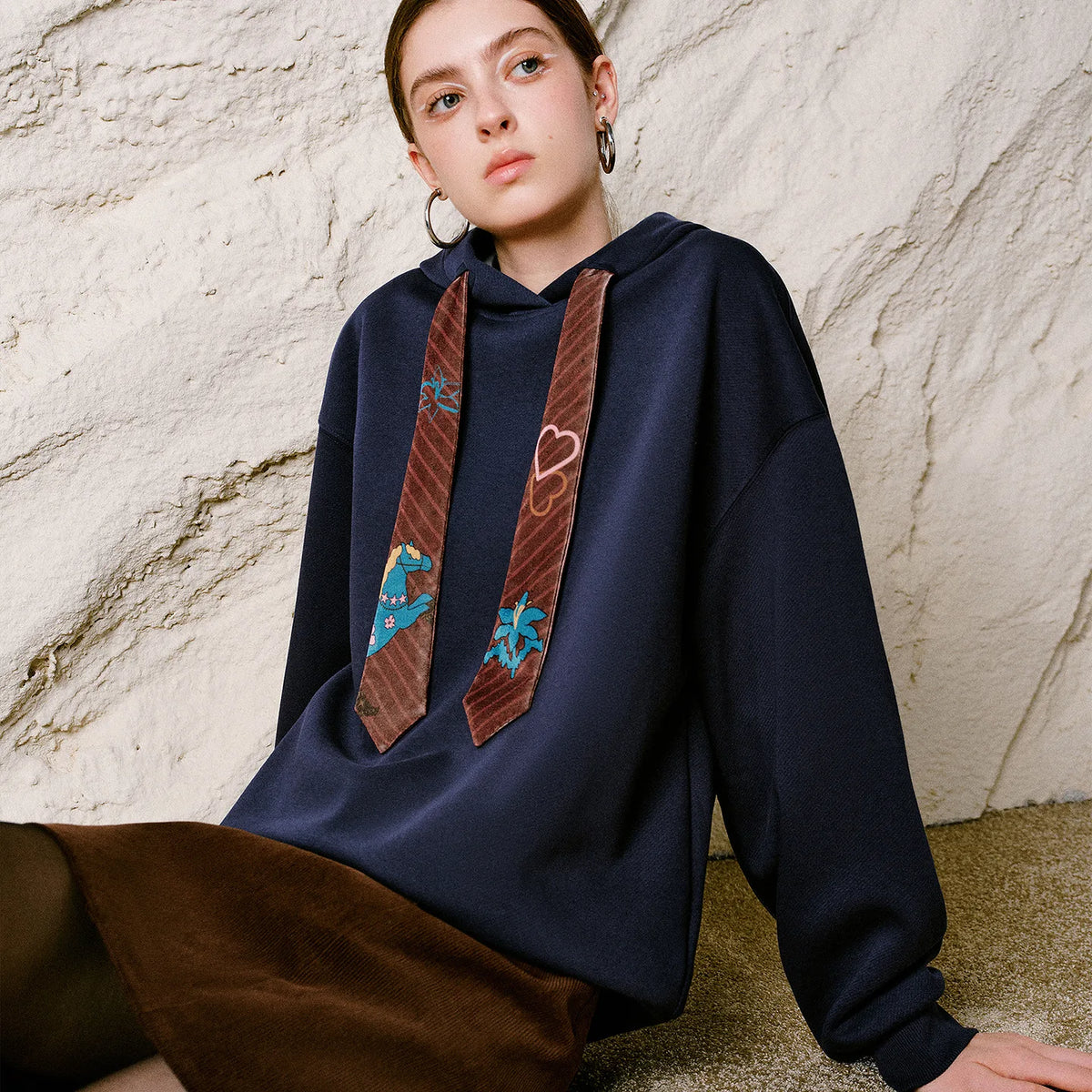 Motif-Tie Hooded Sweatshirt