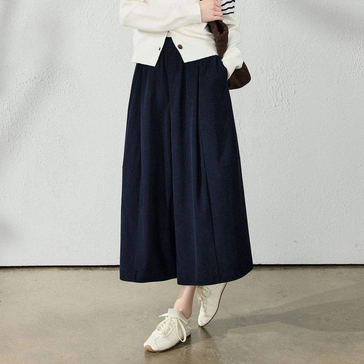 Cropped Wide-Leg Pants