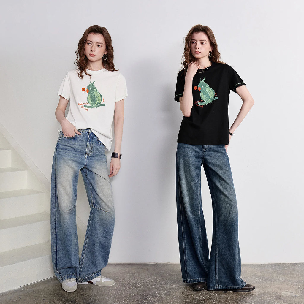 Parrot Graphic Crewneck Tee