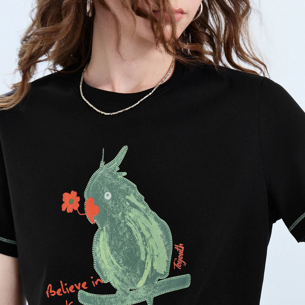 Parrot Graphic Crewneck Tee