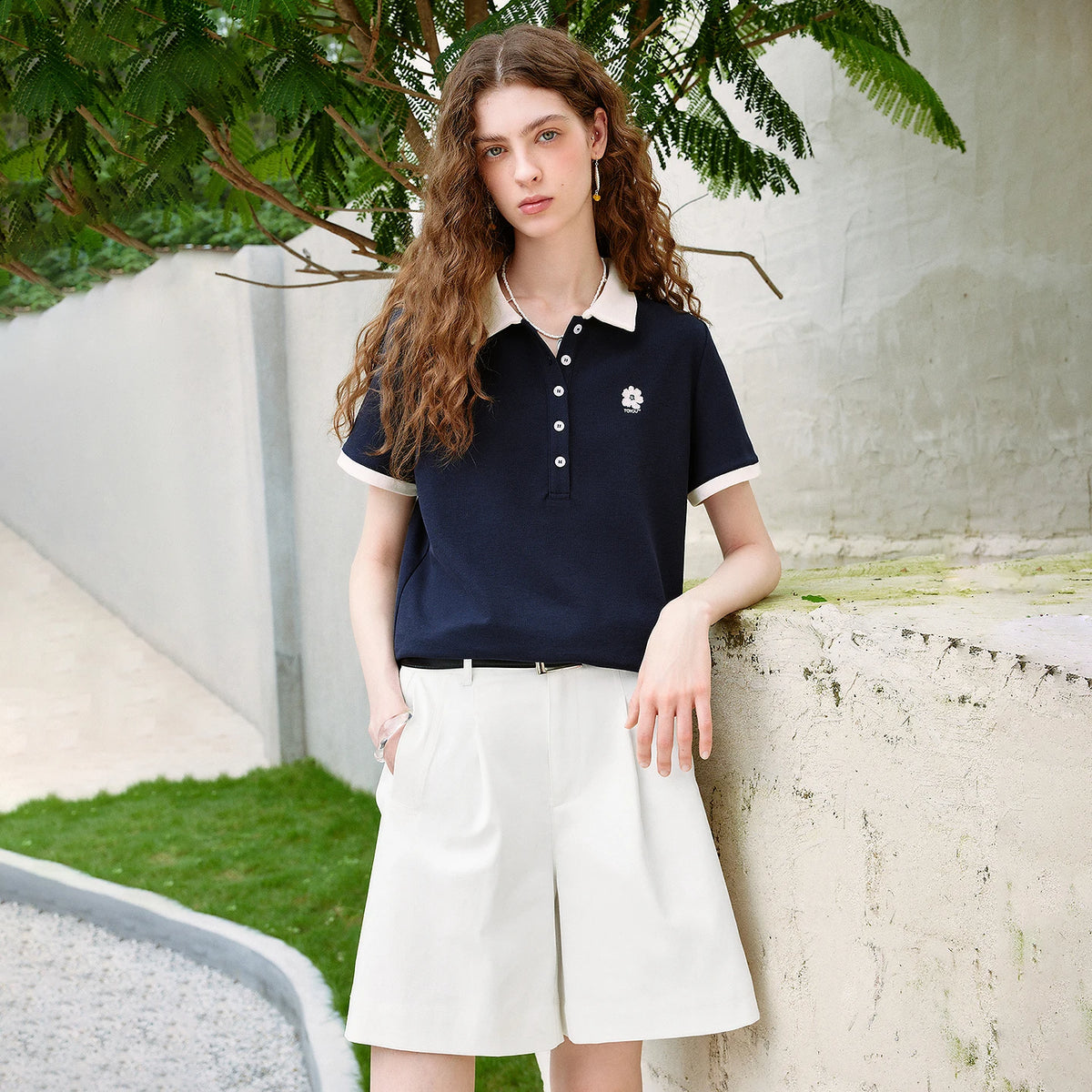 Contrast-Collar Short-Sleeve Polo