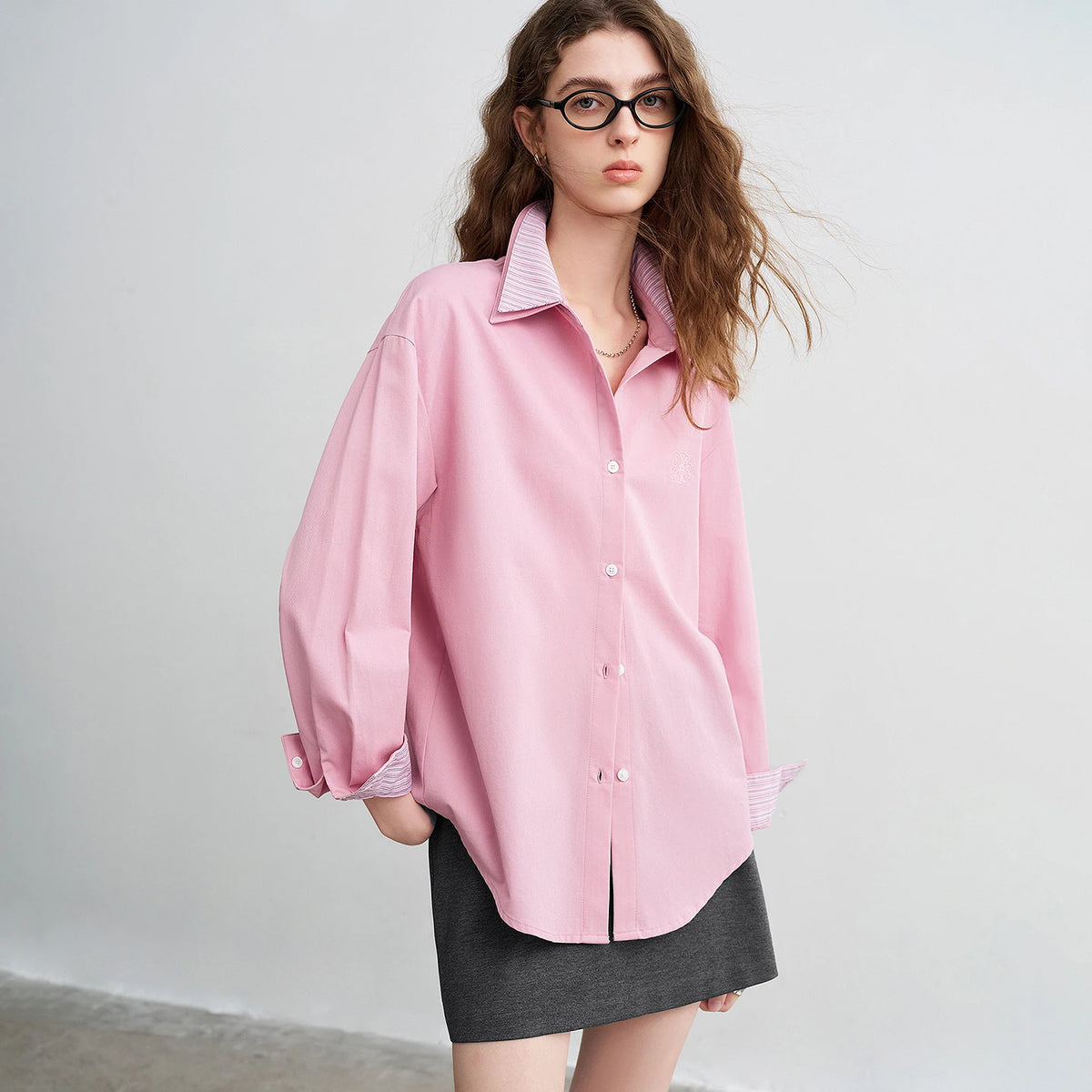 Checked-Trim Motif-Detail Shirt