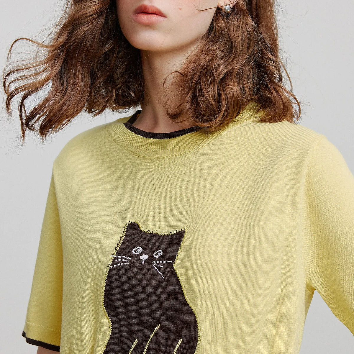 Cat-Motif Knit Tee