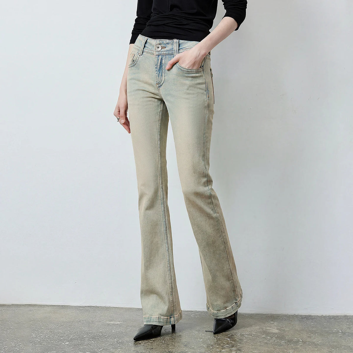 Flared Jeans