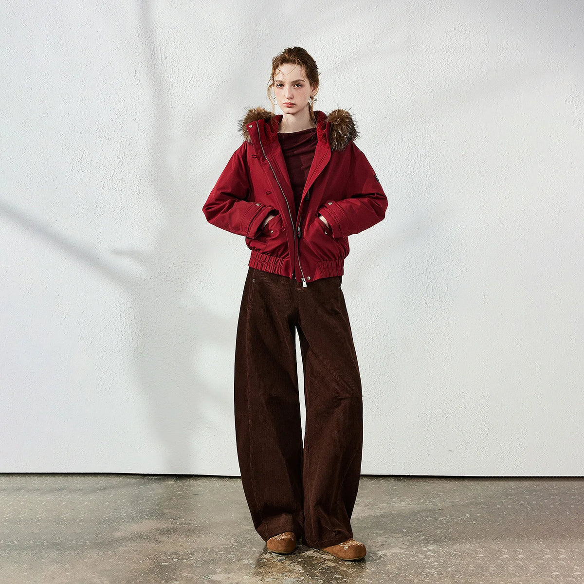 Curved-Leg Casual Pants