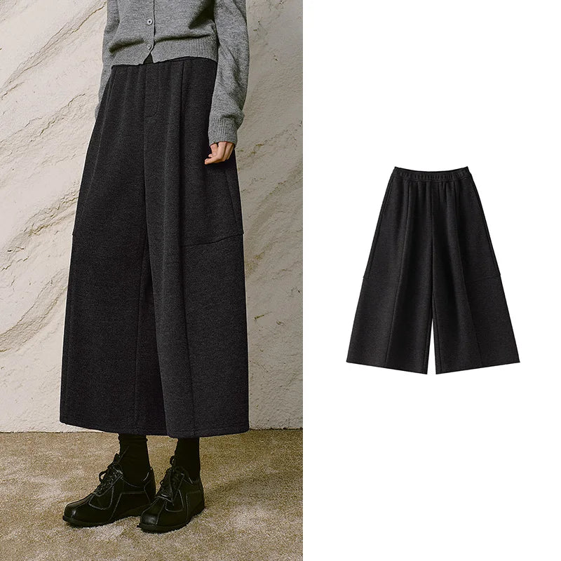 Seam-Detail Cropped Wide-Leg Pants