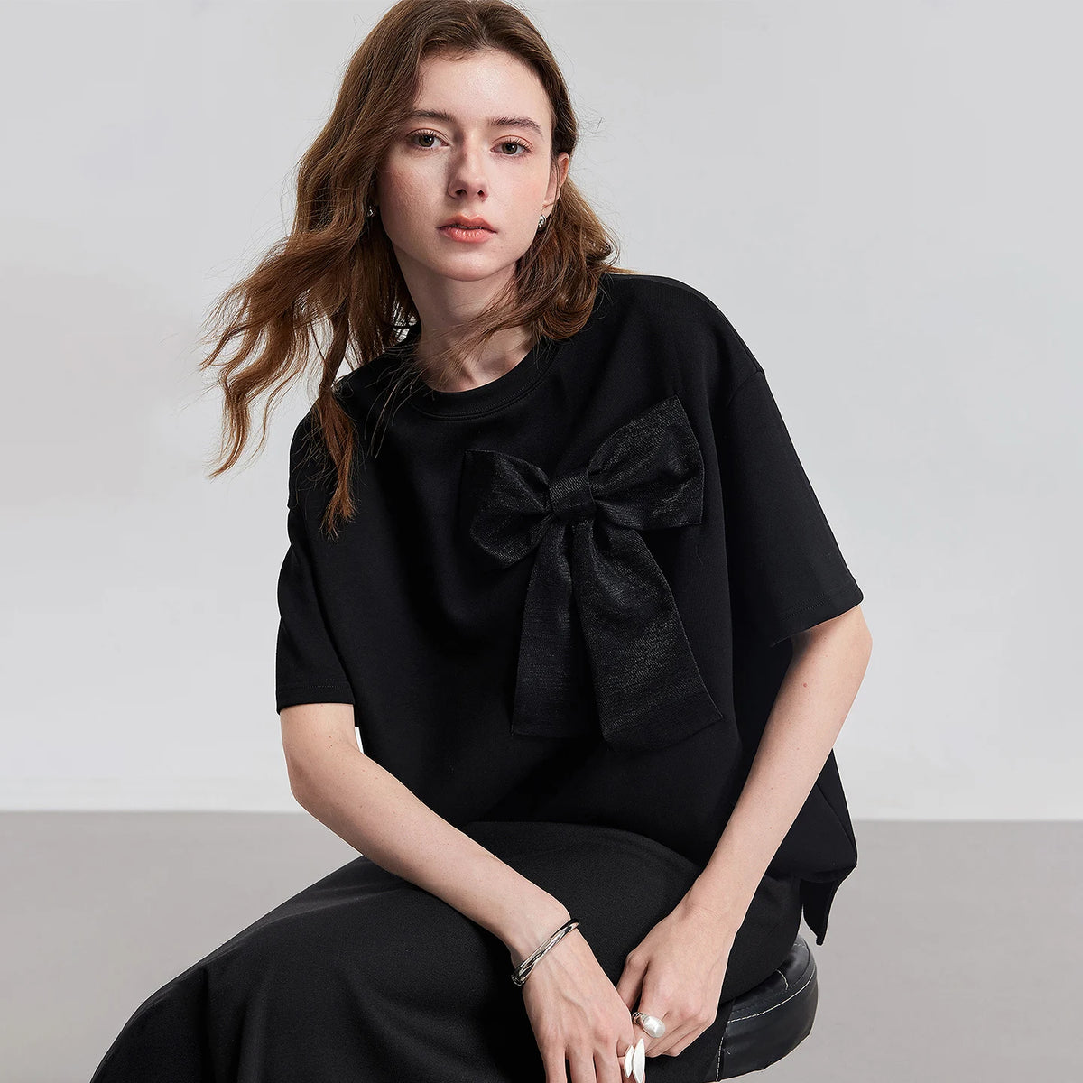 Bow-Detail Relaxed Crewneck Tee