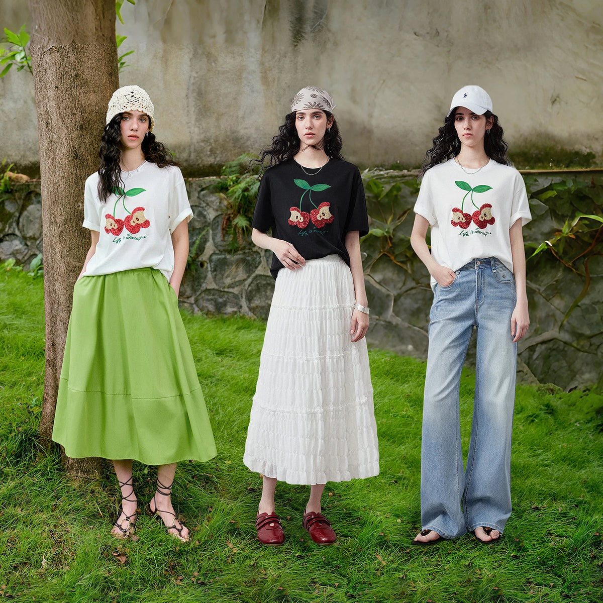 Apple-Motif Crewneck Tee