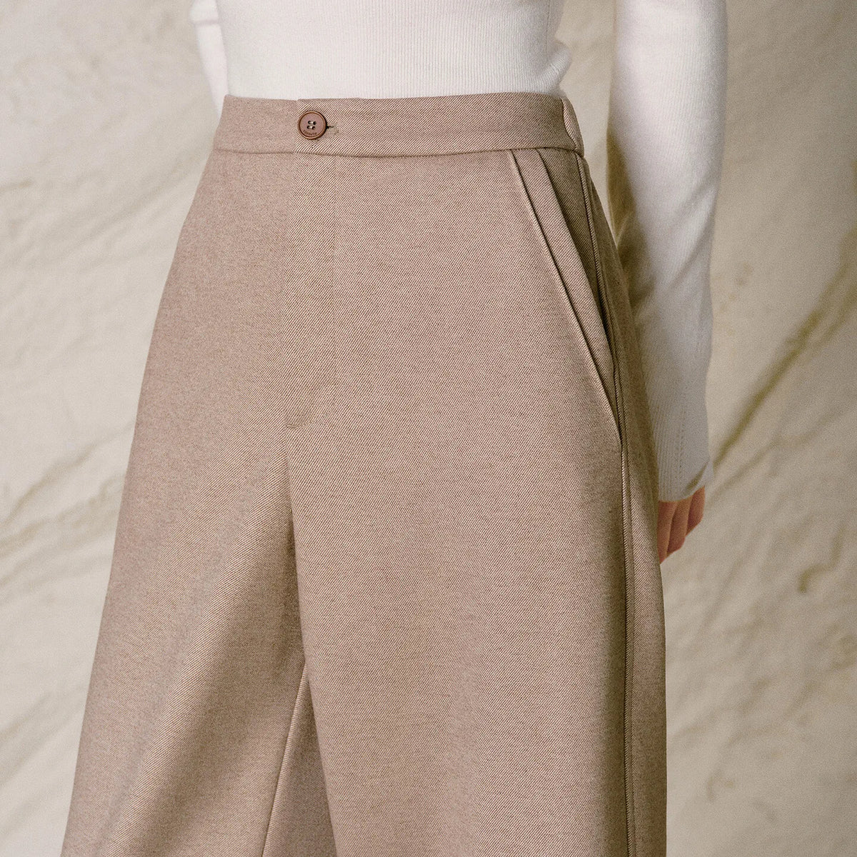 Cropped Straight-Leg Pants