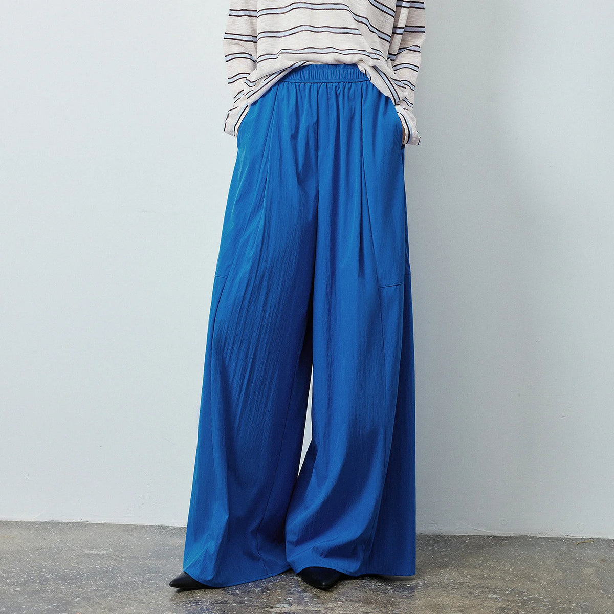 Elastic-Waist Draped Wide-Leg Pants