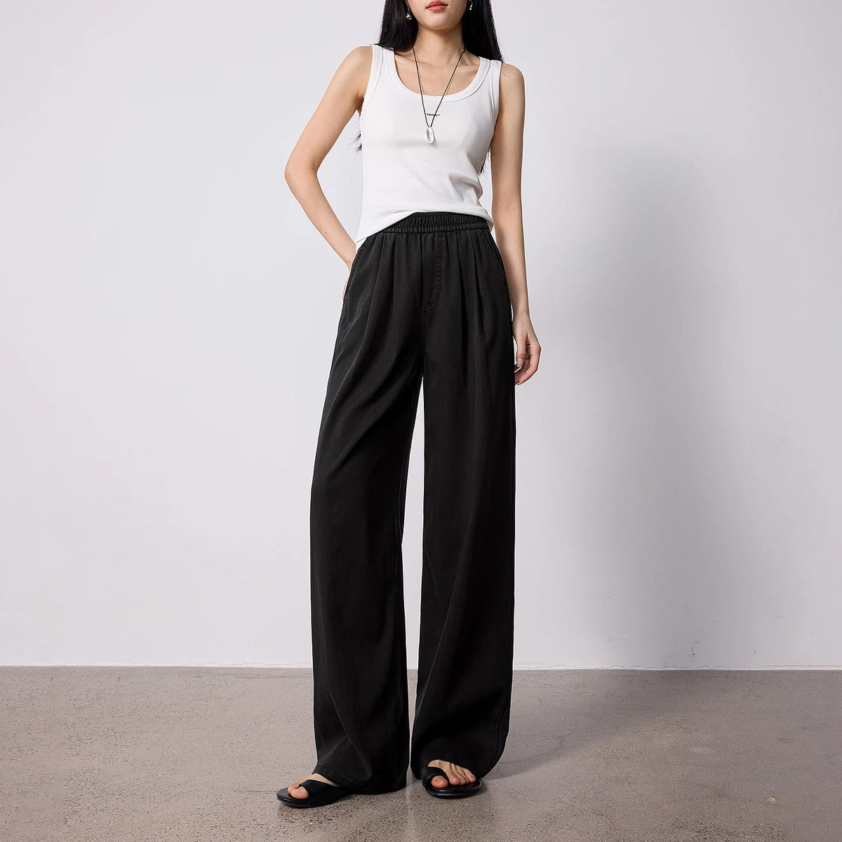 Relaxed Wide-Leg Pants