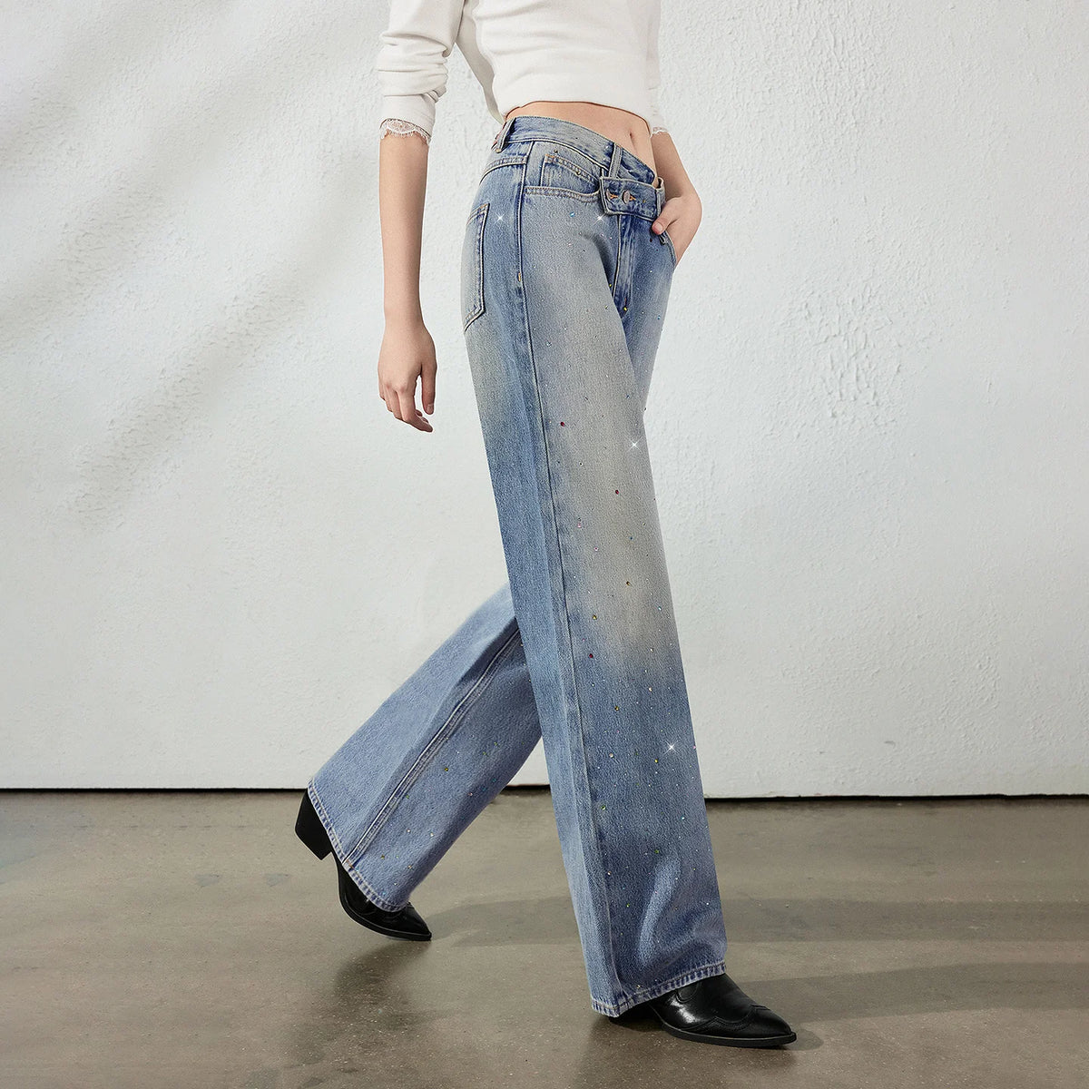 Wide-Leg Washed Jeans