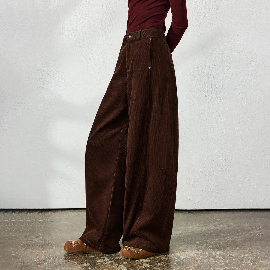Curved-Leg Casual Pants
