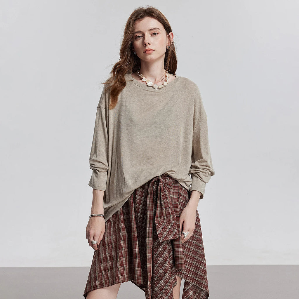 Relaxed Long-Sleeve Crewneck Tee