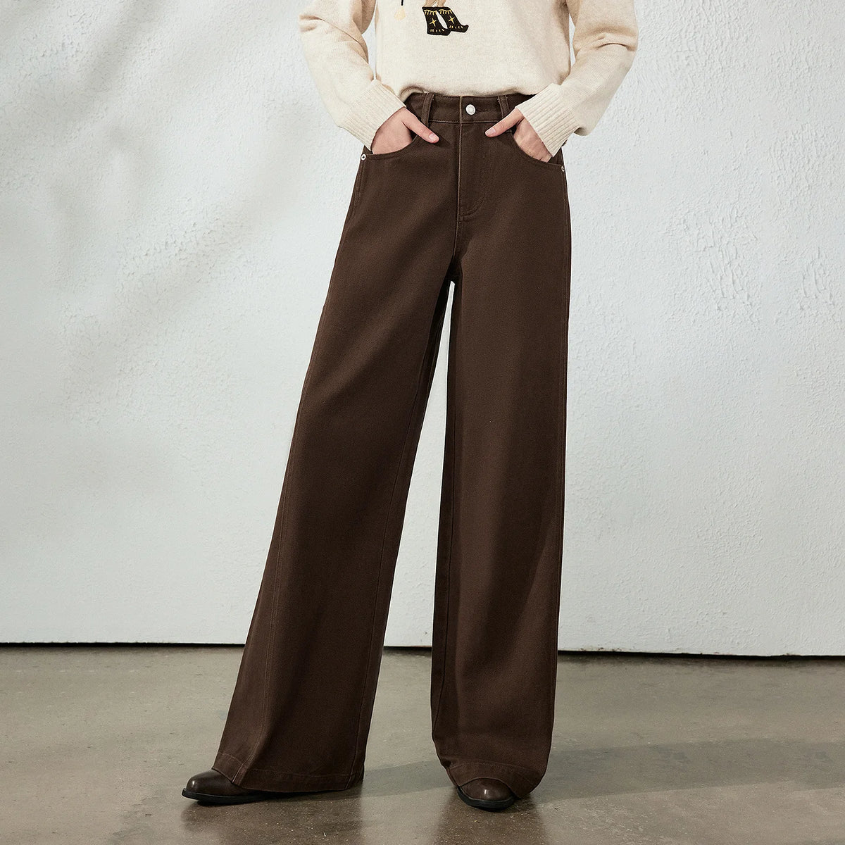 Seamed Wide-Leg Pants