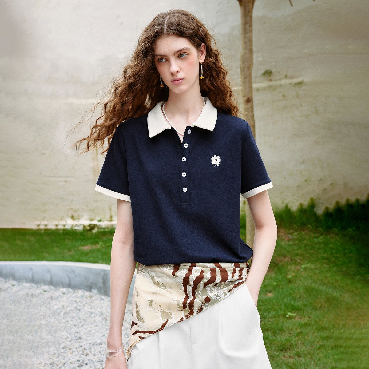 Contrast-Collar Short-Sleeve Polo