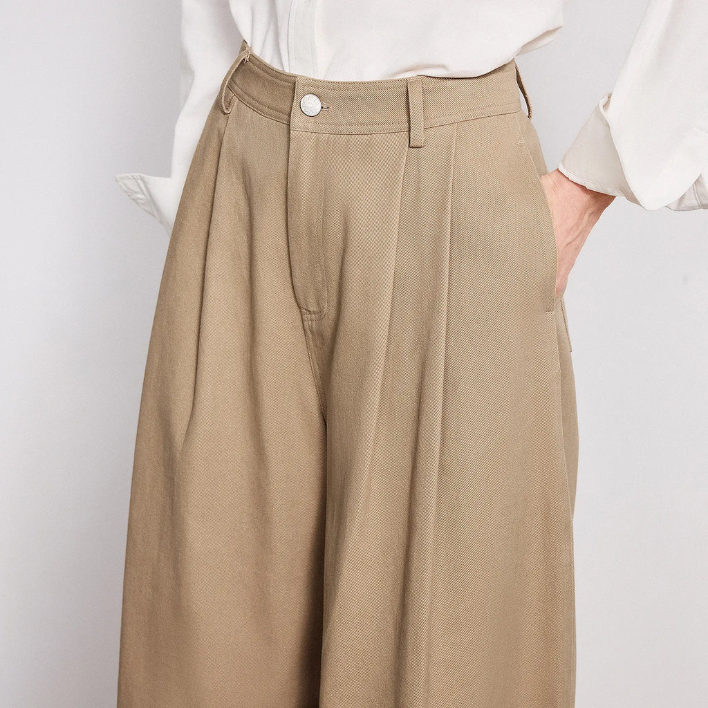 Pleated Wide-Leg Pants