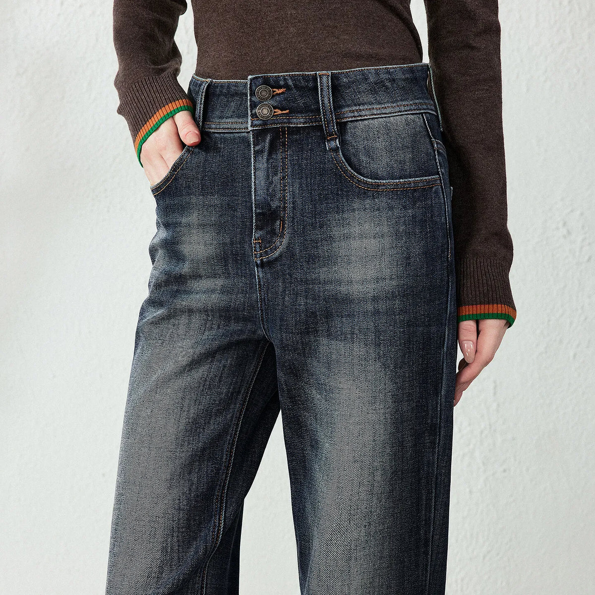 Cropped Slim Straight-Leg Jeans