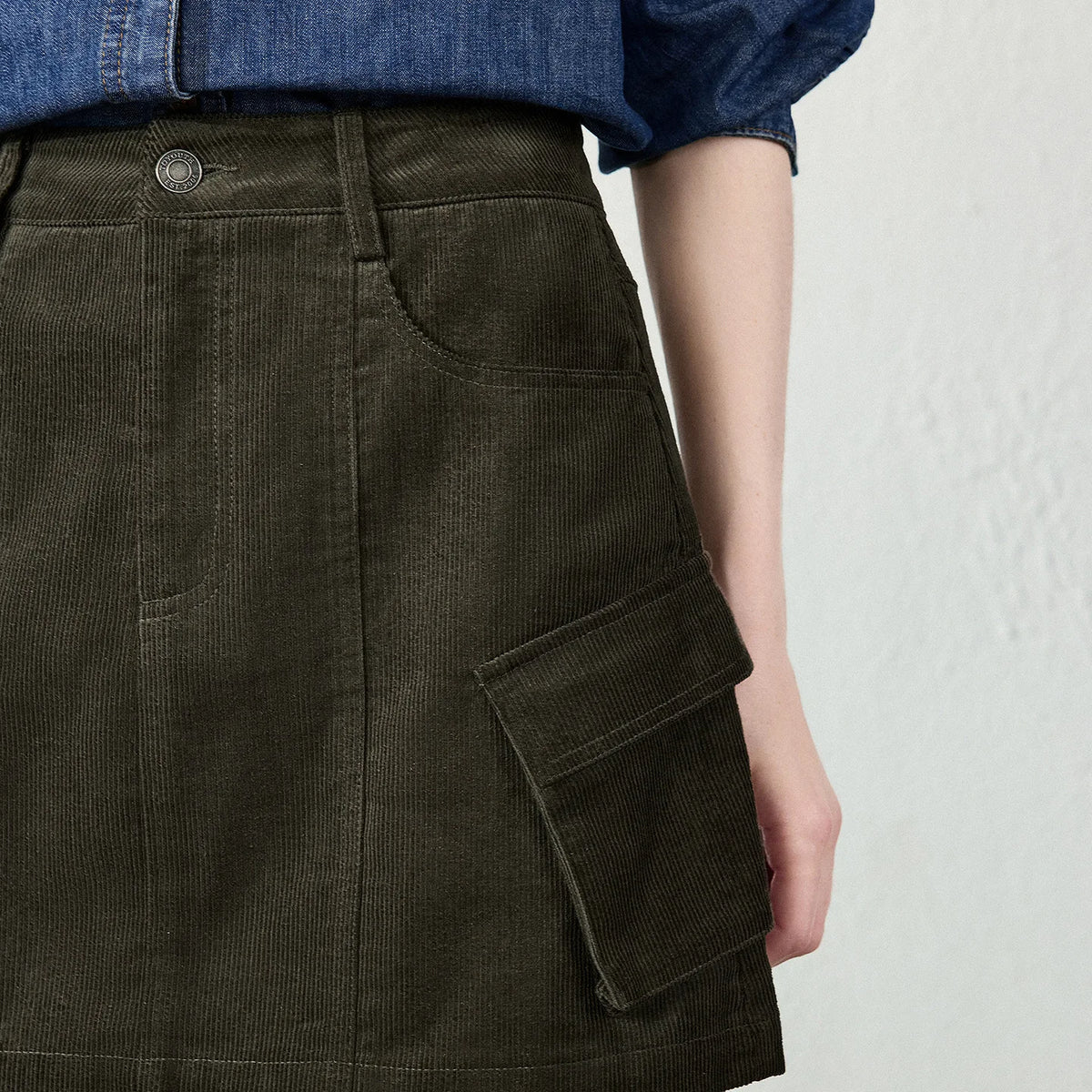 Cargo-Pocket Mini Skirt
