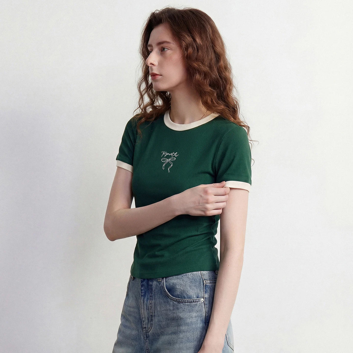 Bow-Detail Contrast-Trim Fitted Tee