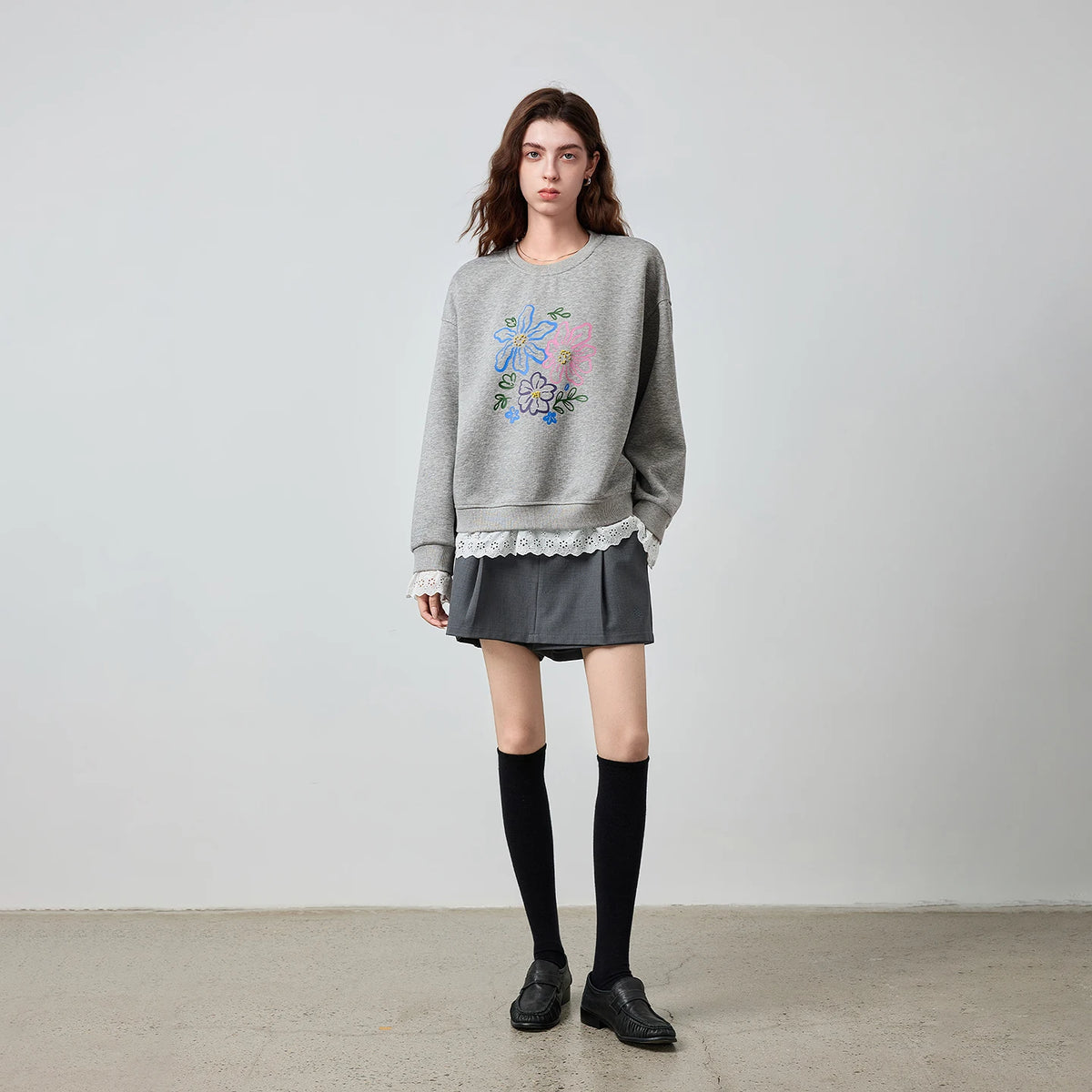 Floral Graphic Lace-Trim Sweatshirt