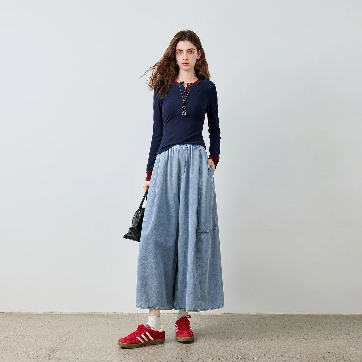 Elastic-Waist Cropped Wide-Leg Jeans