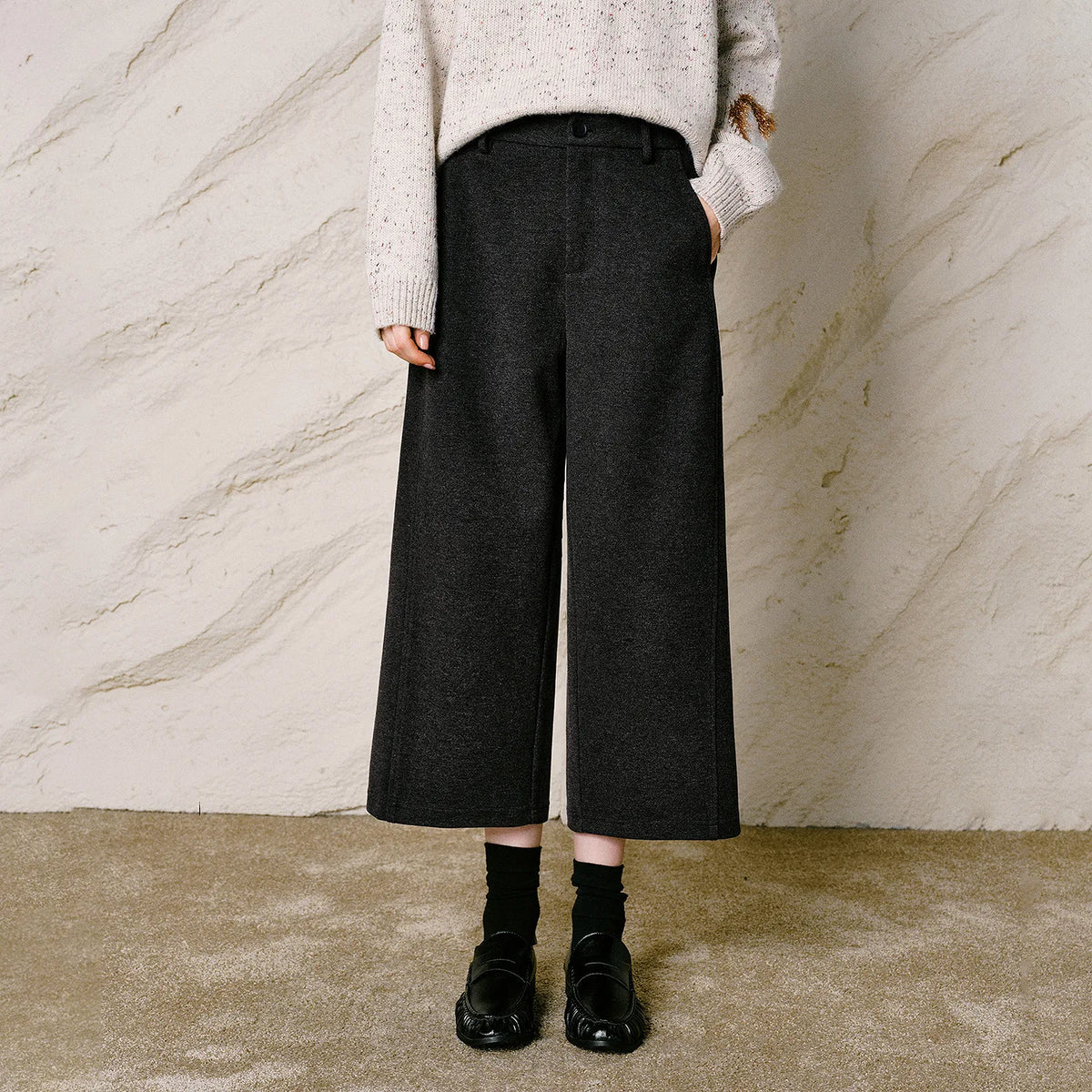 Cropped Wide-Leg Pants