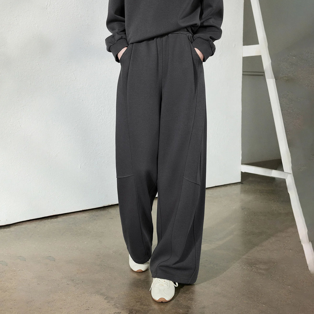 Stand-Collar Sweatshirt and Pants Set