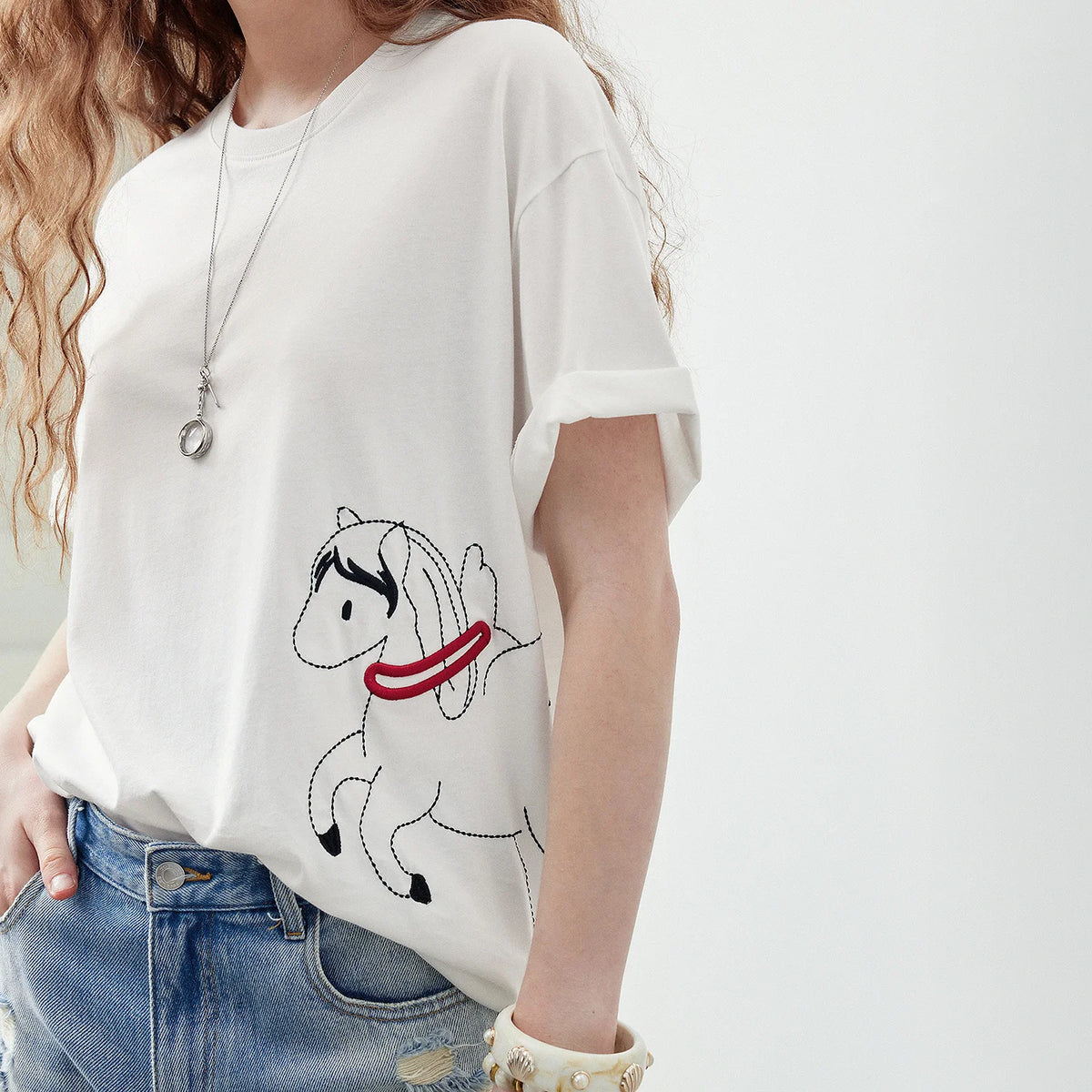 Horse-Motif Relaxed Tee