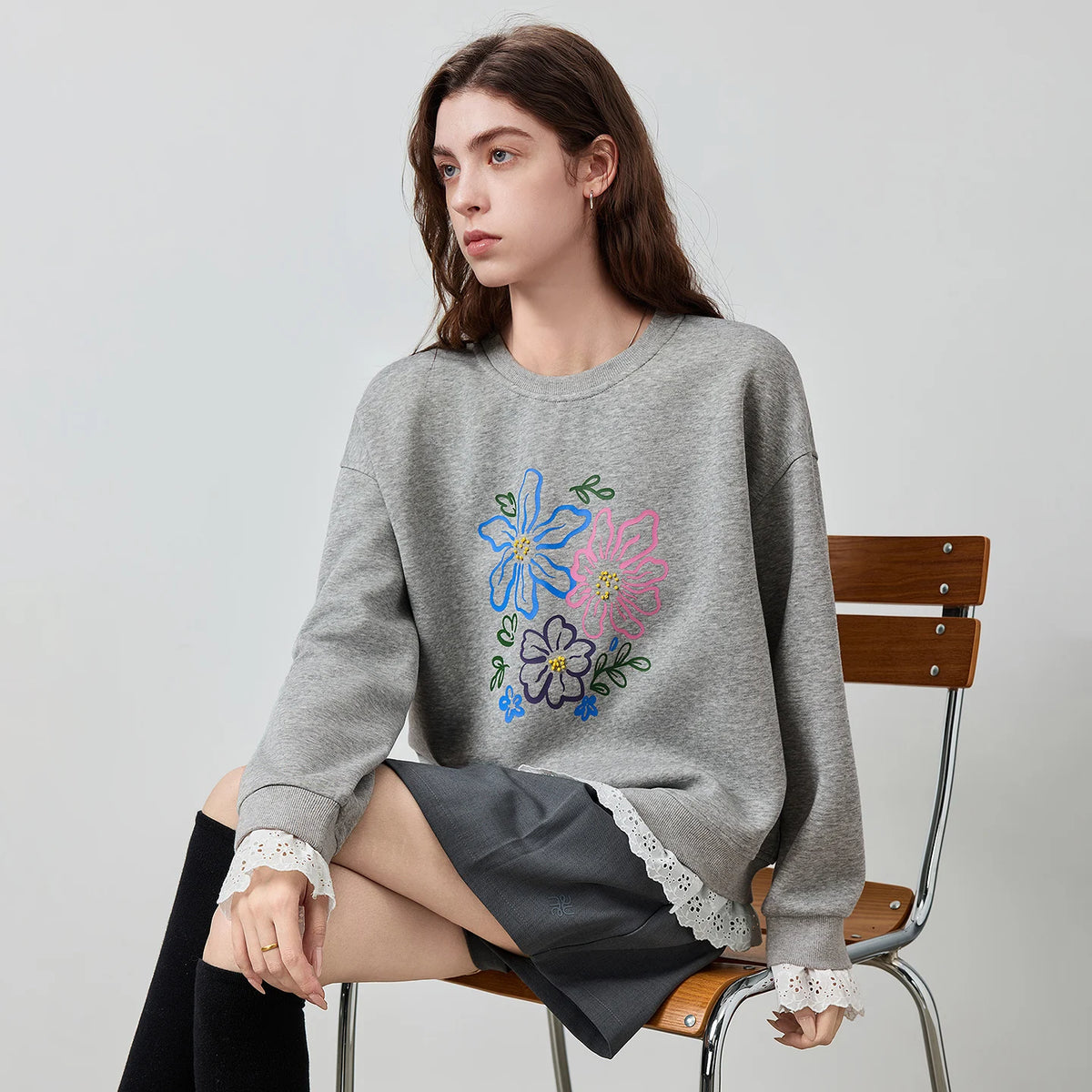 Floral Graphic Lace-Trim Sweatshirt
