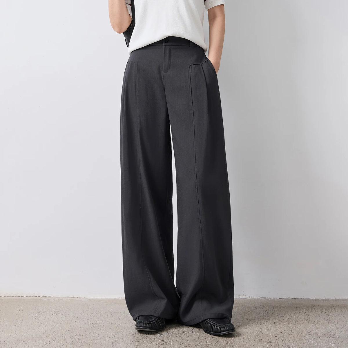 Pleated Wide-Leg Pants