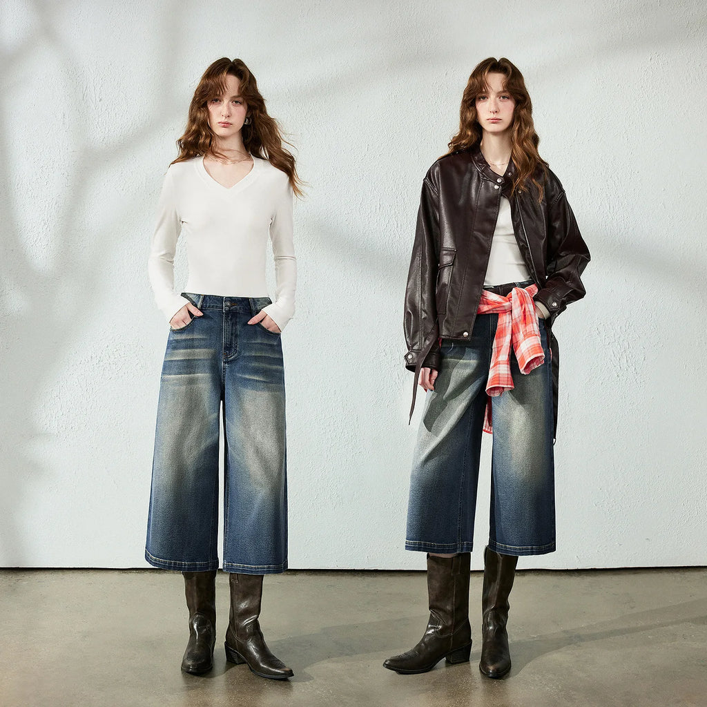 Washed Cropped Wide-Leg Jeans